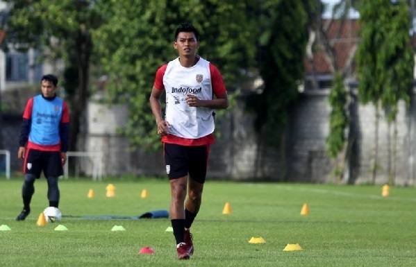 Lerby Beri Motivasi Suporter Bali United: "Cintailah Pekerjaanmu"