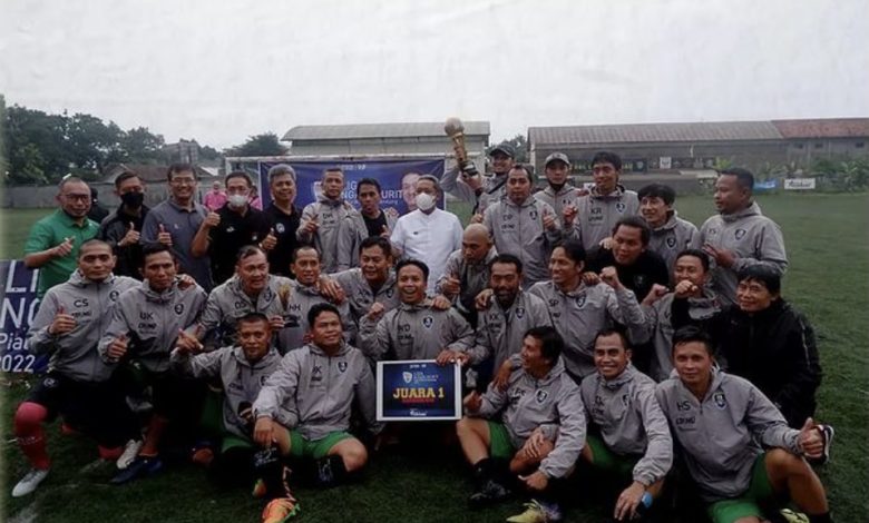 Kalahkan Ghifari Andri, Seven Three FC Juara Liga Ngabuburit U-45