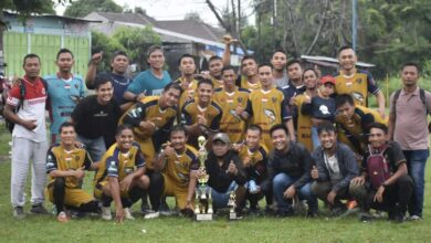 Kalahkan Tuan Rumah, Best Friend Angkat Trofi Juara