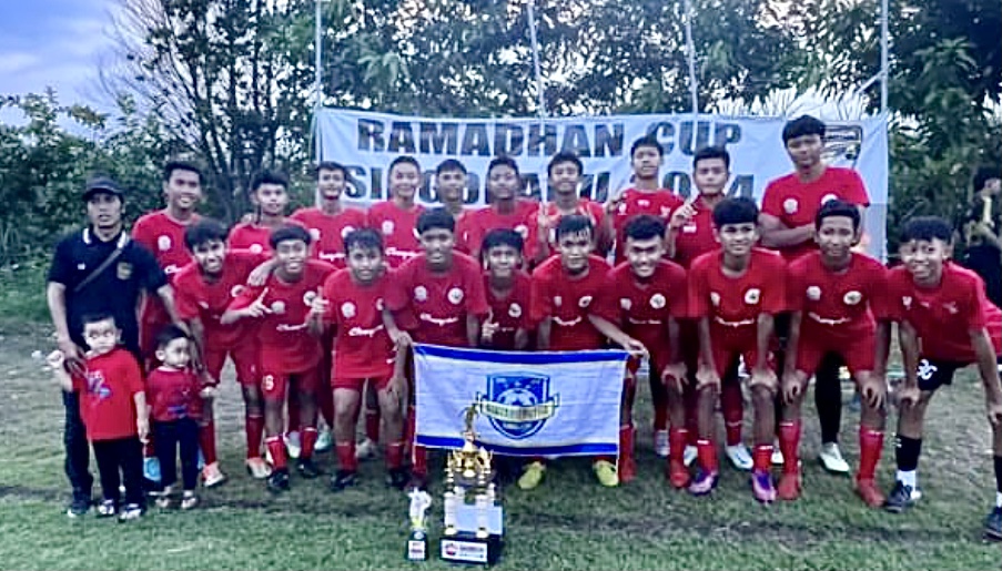 Cleansheet! Bintang Putra Sidoarjo Juara Singopadu Ramadhan Cup U-15