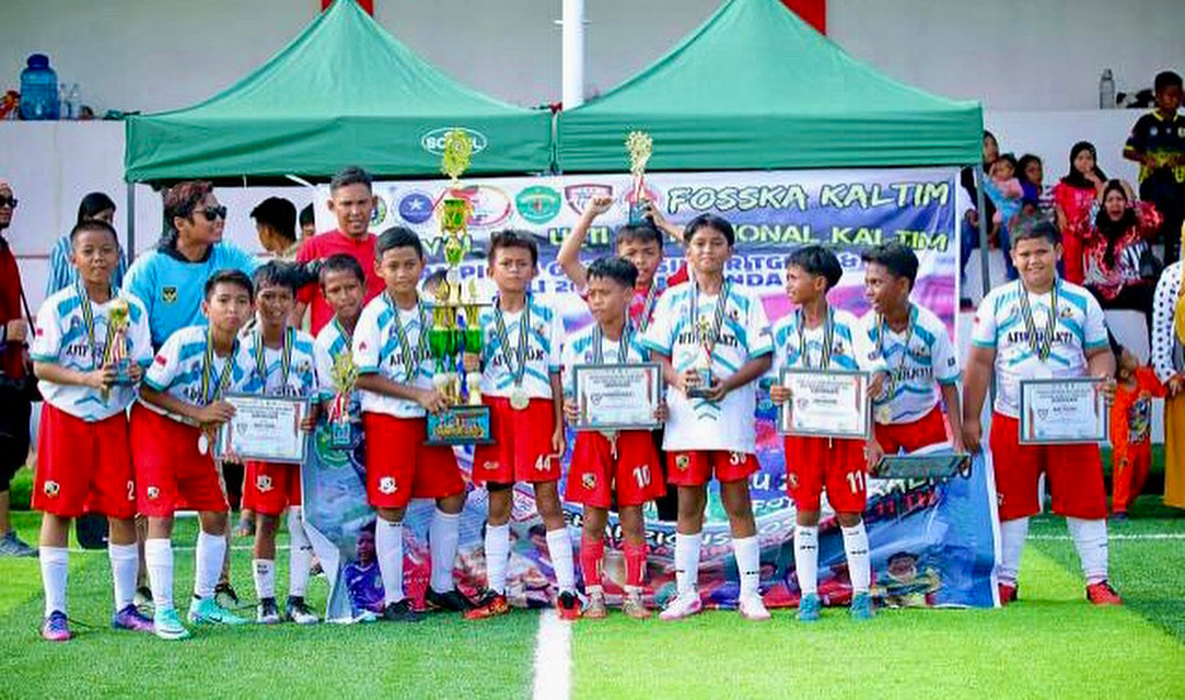 Bersinar di Piala Hana Mini Soccer-FOSSKA Kaltim U-11, Superkids Rebut Champion Gold